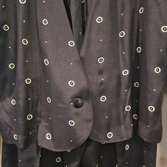 VINTAGE NAVY AND WHITE CROP JACKET AND PLEATED PANTS SET - Picture 3 of 12